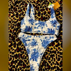 Size small medium and large